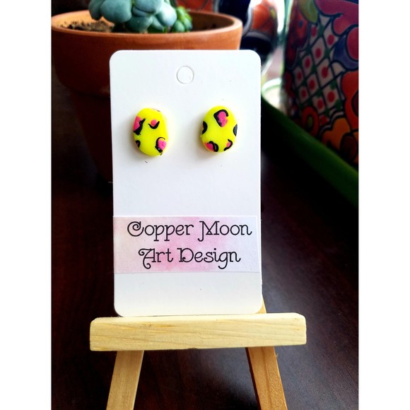 Handmade Yellow and Pink Leopard Stud Earrings - Picture 1 of 2